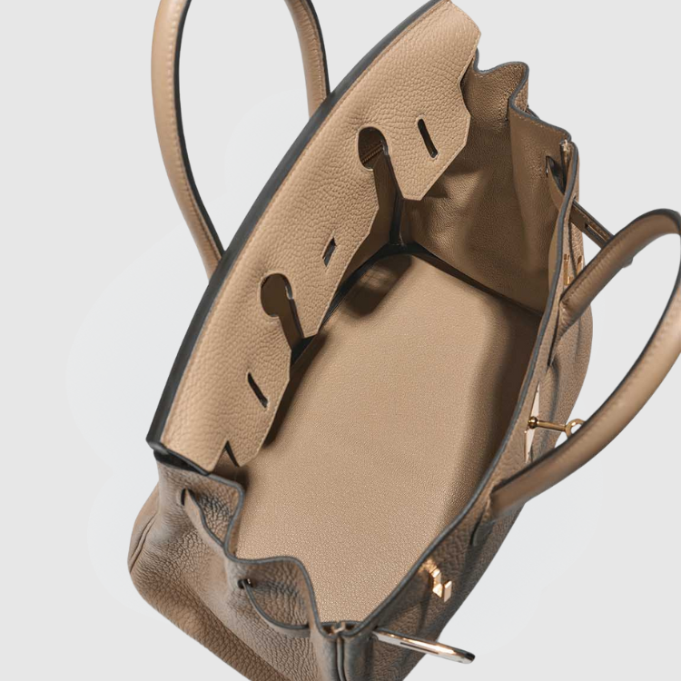 Chic Everyday Leather Tote