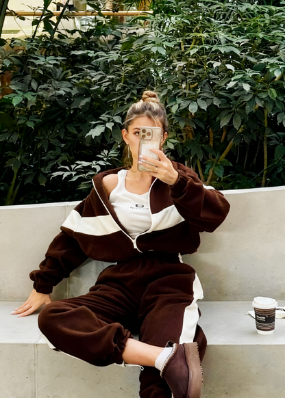 Street Style Color Block Tracksuit Set for Women (Zip Jacket + Jogger Pants)