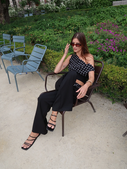 One-shoulder wide-leg pants polka dot set