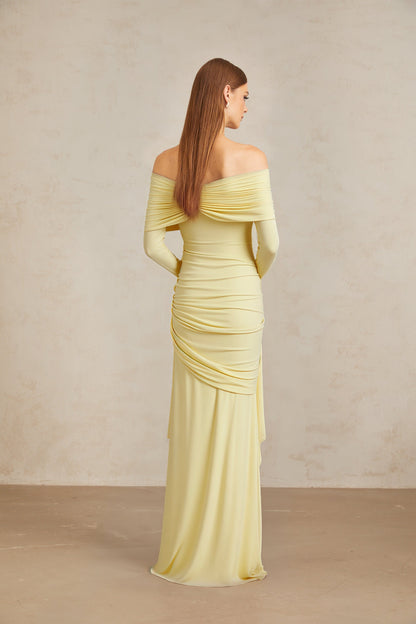 Elegant Off-Shoulder Slim-Fit Ruched Maxi Dress