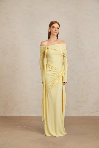 Elegant Off-Shoulder Slim-Fit Ruched Maxi Dress