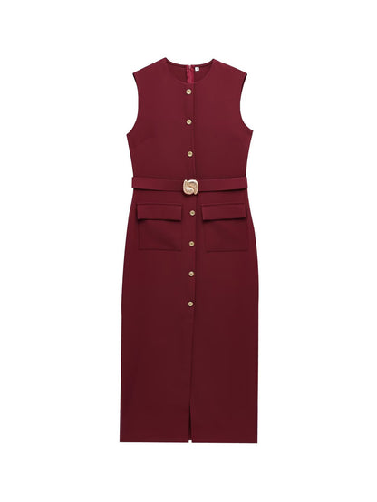 Sleeveless single-breasted dress