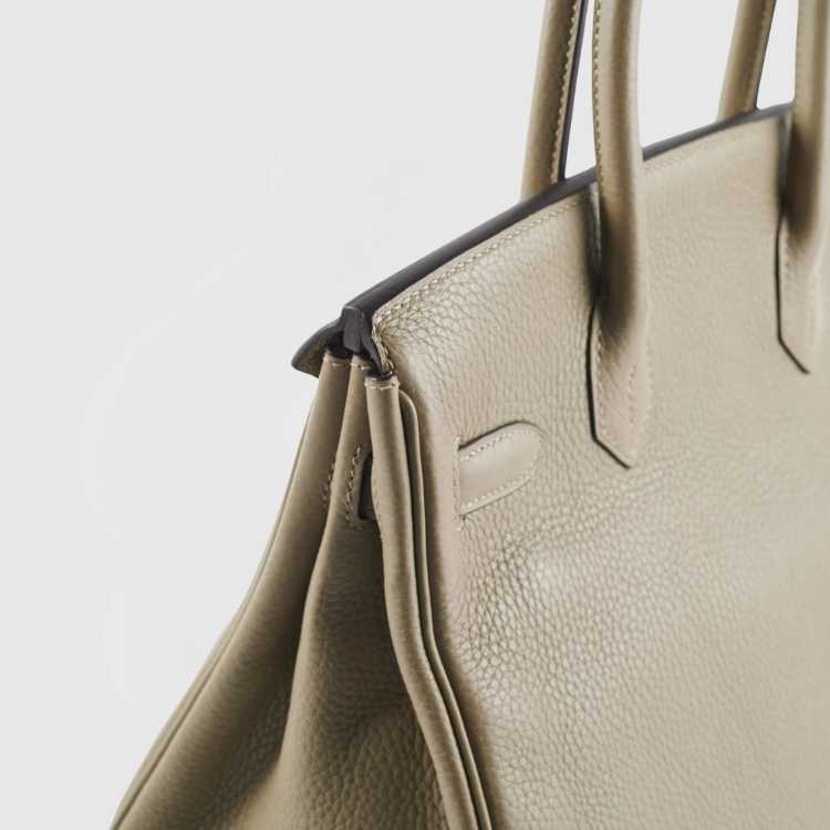 Chic Everyday Leather Tote