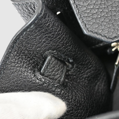 Chic Everyday Leather Tote