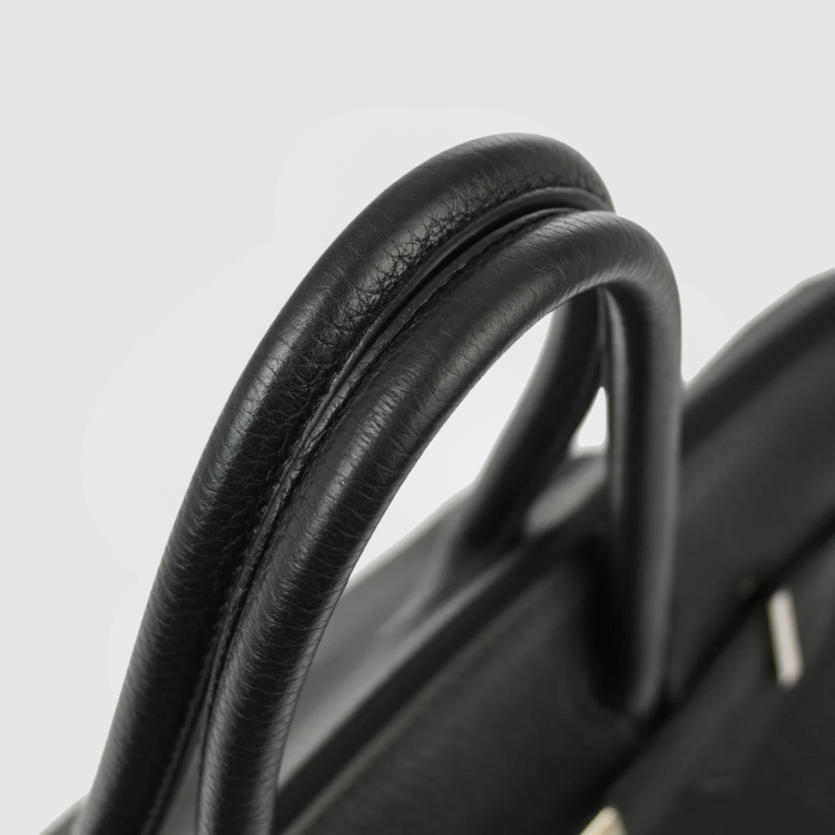 Chic Everyday Leather Tote