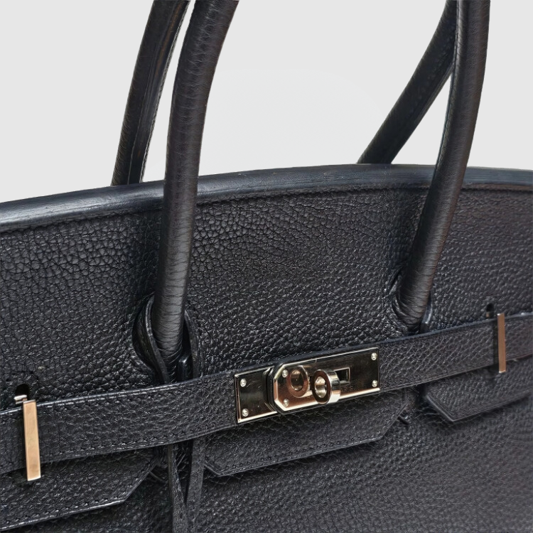 Chic Everyday Leather Tote